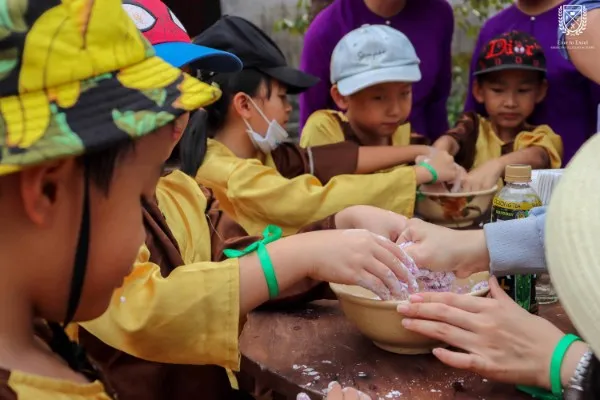 Xây dựng tinh thần đoàn kết cho học sinh ACA School