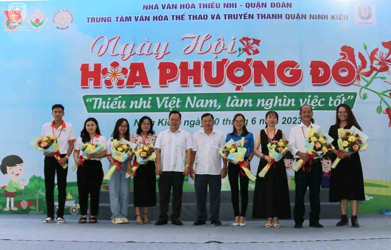 hoa phuong do 31