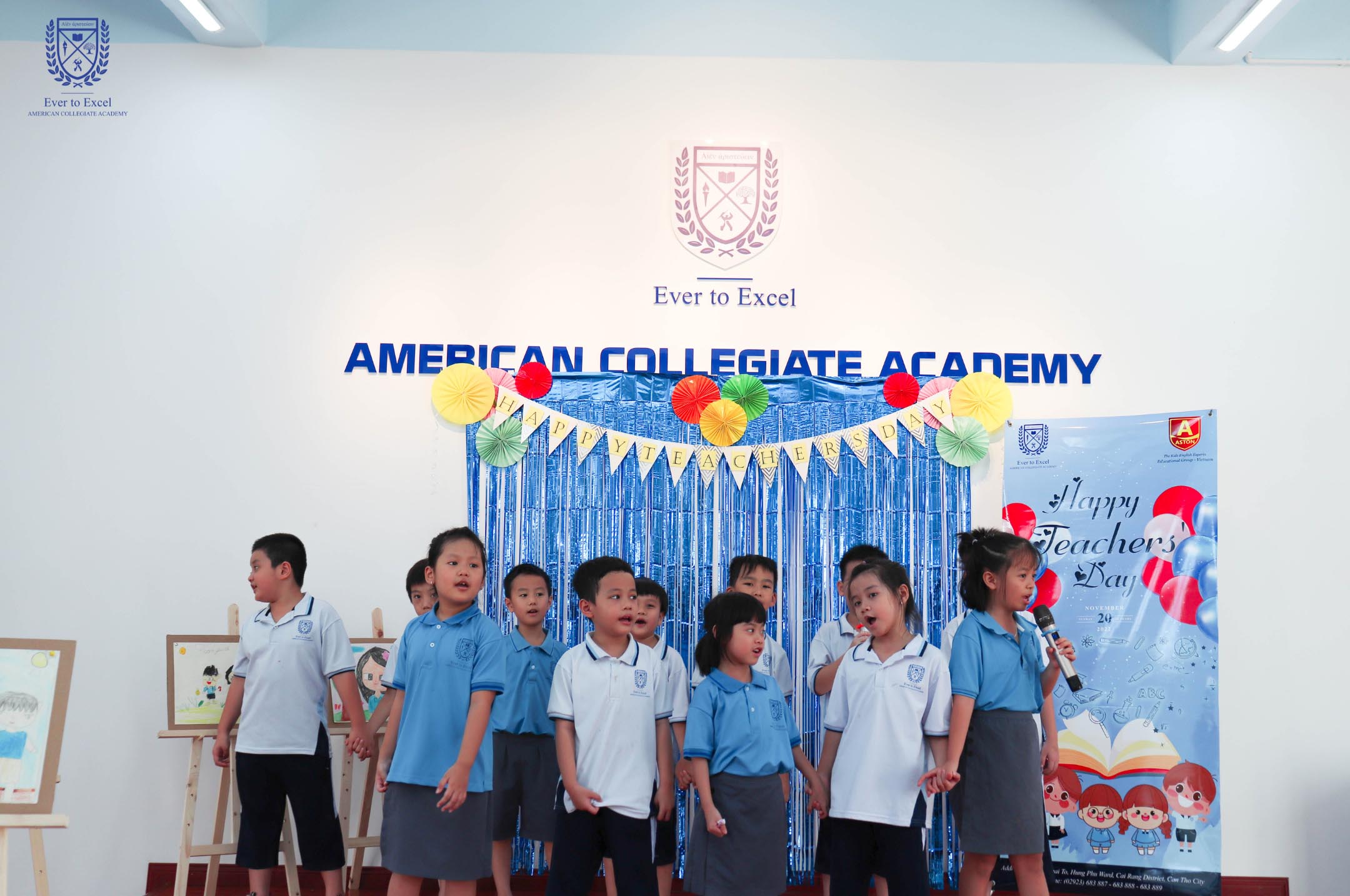 cac em hoc sinh aca school bieu dien van nghe 20 11